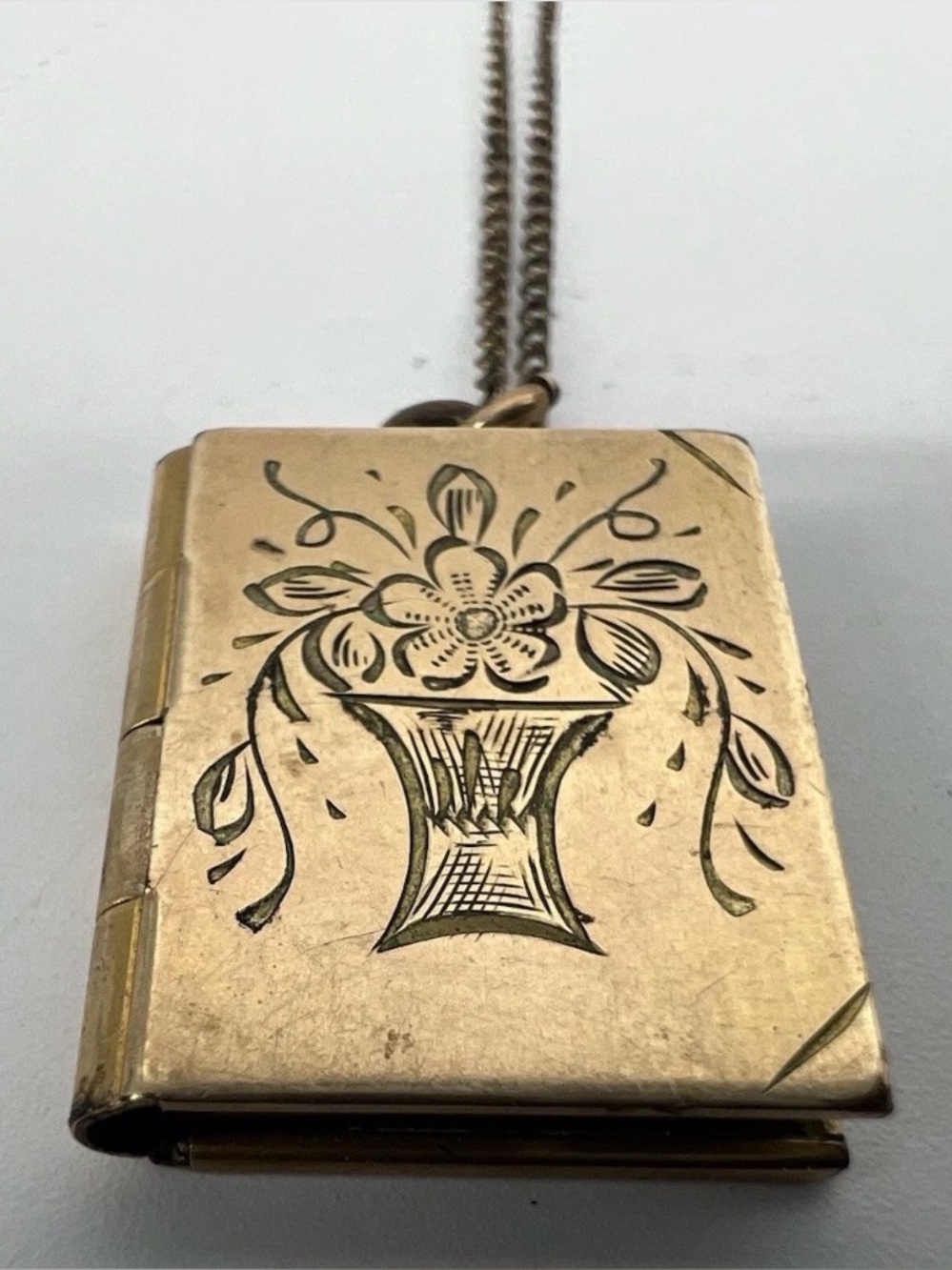 Vintage 12K GF Book Locket Small Delicate Necklace Imperfect Chain & Clasp 5.18g